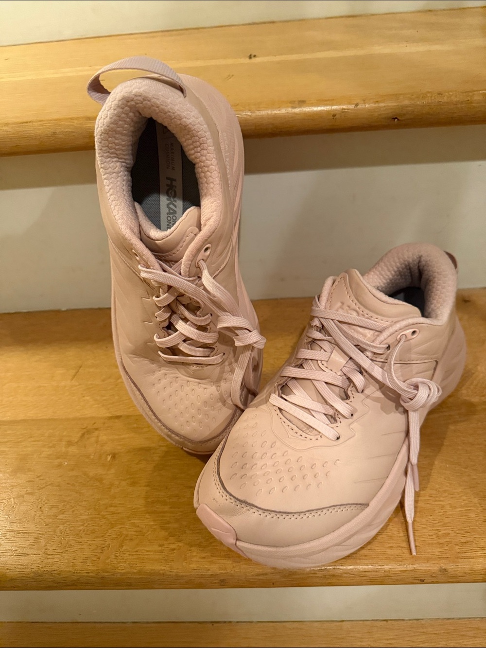 Hoka One One Women's Pale Pink Athletic Running Shoes like new